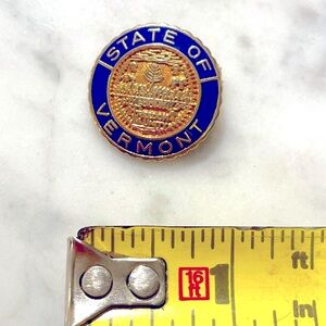 State of Vermont Lapel Pin